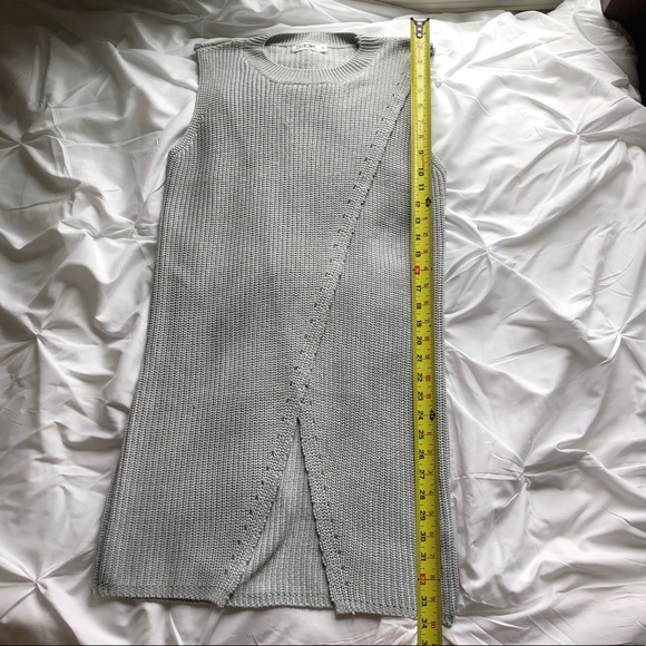 Grey Cross Sweater Vest LF - Picture 4 of 7